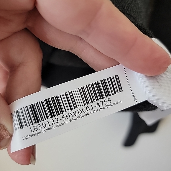 Quince Charcoal Cotton Cashmere Sweater - Picture 6 of 9